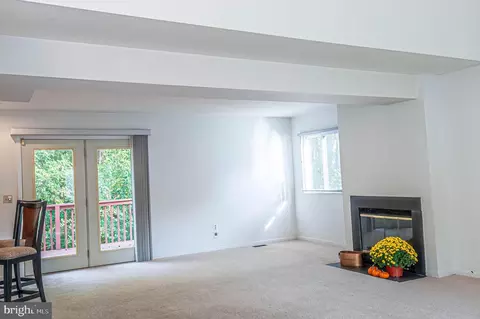 65 Windwhisper Ln, Annapolis, MD 21403 photo 2