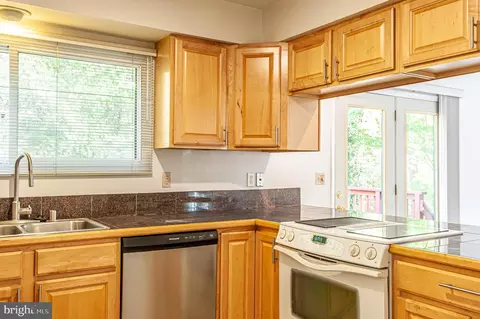 65 Windwhisper Ln, Annapolis, MD 21403 photo 7