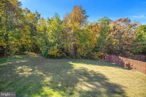 8027 Flora Ln, Pasadena, MD 21122 photo 32