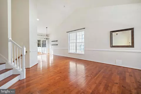 8027 Flora Ln, Pasadena, MD 21122 photo 6