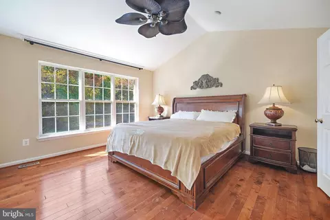8027 Flora Ln, Pasadena, MD 21122 photo 18
