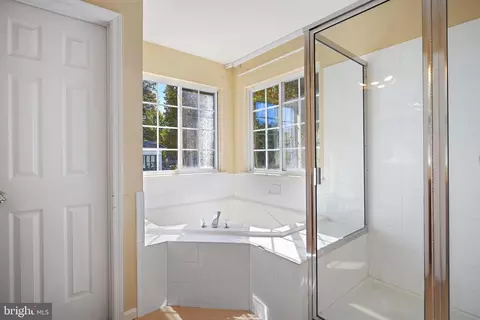 8027 Flora Ln, Pasadena, MD 21122 photo 13