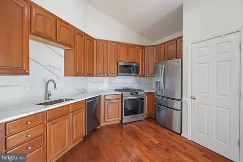 8027 Flora Ln, Pasadena, MD 21122 photo 42