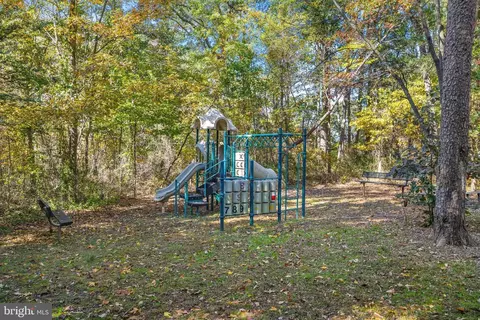 8027 Flora Ln, Pasadena, MD 21122 photo 39