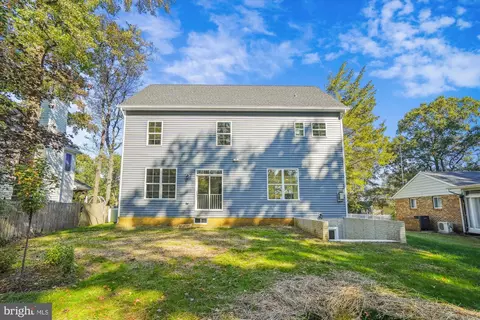 1047 Old Turkey Point Rd, Edgewater, MD 21037 photo 5
