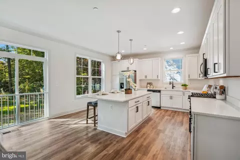 1047 Old Turkey Point Rd, Edgewater, MD 21037 photo 12