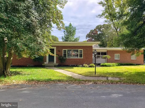 103 E Hamburg St, Pasadena, MD 21122 photo 3
