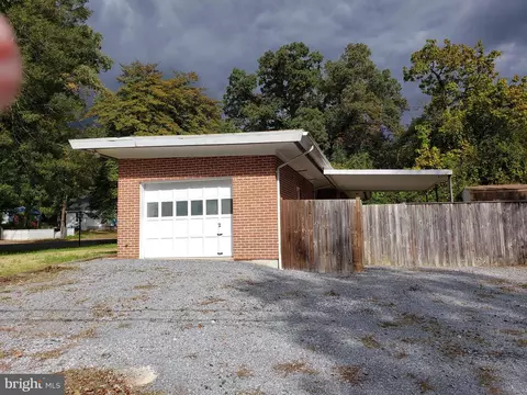 103 E Hamburg St, Pasadena, MD 21122 photo 24