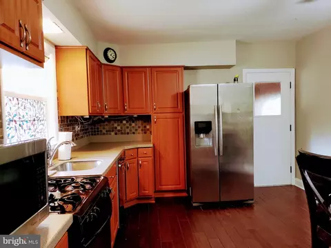 103 E Hamburg St, Pasadena, MD 21122 photo 9