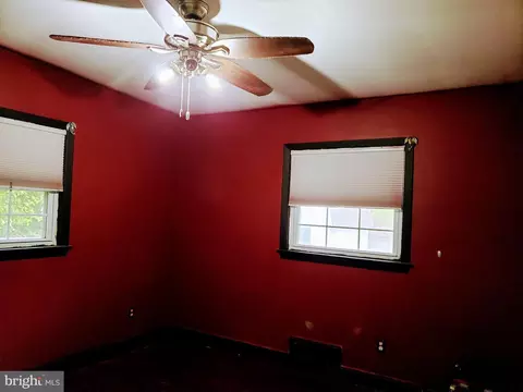 103 E Hamburg St, Pasadena, MD 21122 photo 17