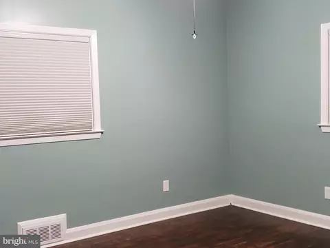 103 E Hamburg St, Pasadena, MD 21122 photo 14