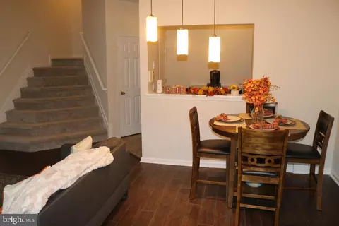 2015 Cramer Point Ct, Odenton, MD 21113 photo 3