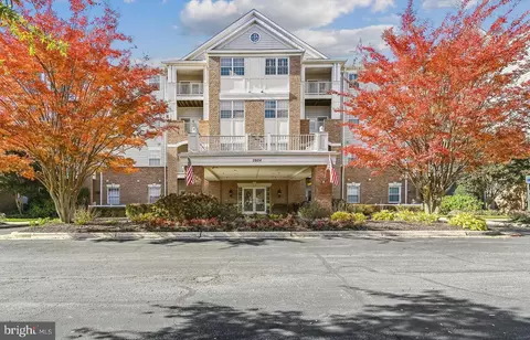2604 Chapel Lake Dr #401, Gambrills, MD 21054
