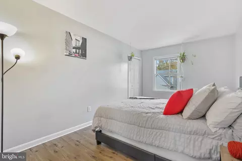 Bedroom - 1207 Juniper St, Shady Side, MD 20764 photo 2 of 13