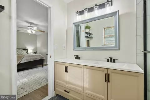 Bath - 1207 Juniper St, Shady Side, MD 20764 photo 7 of 7