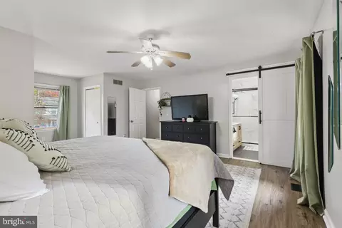 Bedroom - 1207 Juniper St, Shady Side, MD 20764 photo 11 of 13