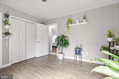 Bedroom - 1207 Juniper St, Shady Side, MD 20764 photo 6 of 13
