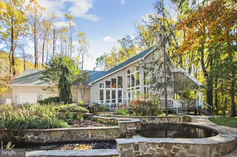 1158 Goldfinch Ln, Millersville, MD 21108