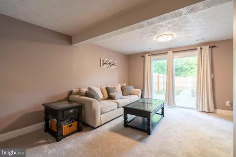8103 Tower Bridge Dr, Pasadena, MD 21122 photo 14