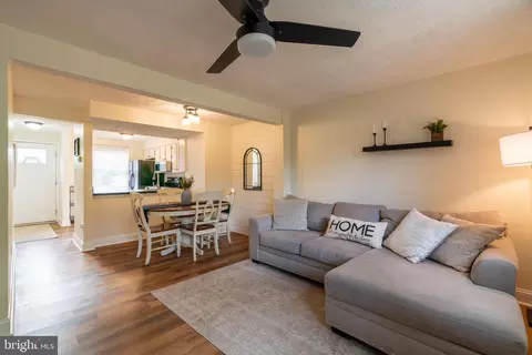 8103 Tower Bridge Dr, Pasadena, MD 21122 photo 11
