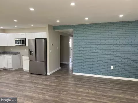354 Gatewater Ct #102, Glen Burnie, MD 21060