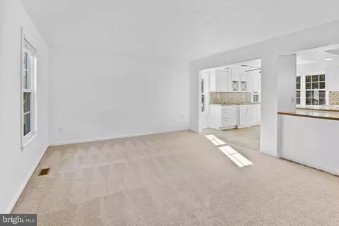 8333 Sail Ct, Pasadena, MD 21122 photo 21
