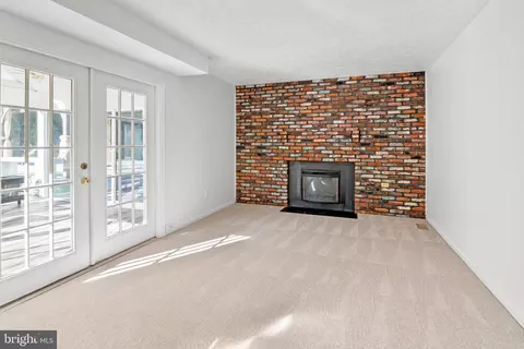 8333 Sail Ct, Pasadena, MD 21122 photo 13