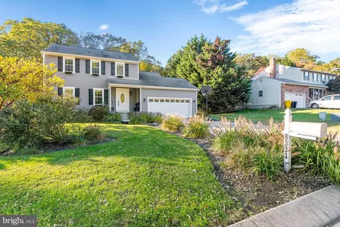 8333 Sail Ct, Pasadena, MD 21122