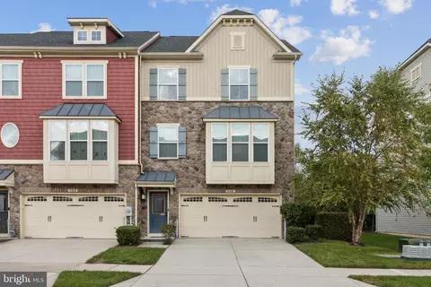 558 Fox River Hills Way, Glen Burnie, MD 21060