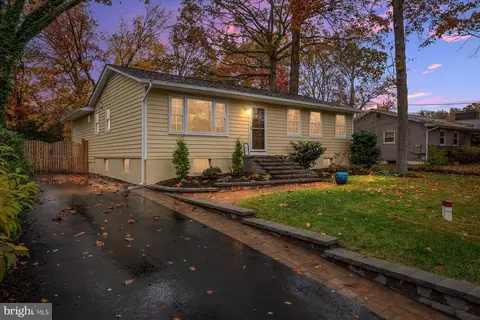102 Pine Dr, Annapolis, MD 21403 photo 4