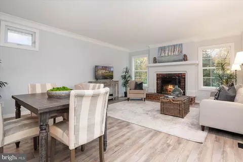 102 Pine Dr, Annapolis, MD 21403 photo 14