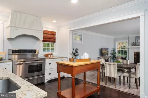 102 Pine Dr, Annapolis, MD 21403 photo 12