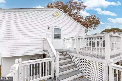935 8th St, Pasadena, MD 21122 photo 7