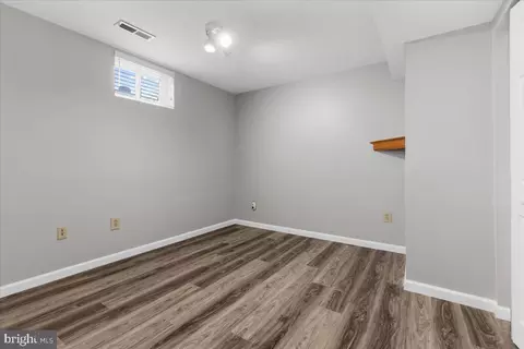 935 8th St, Pasadena, MD 21122 photo 29