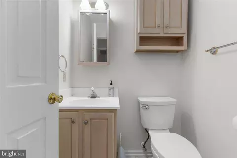 935 8th St, Pasadena, MD 21122 photo 19