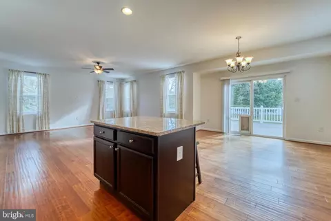 2527 231st St, Pasadena, MD 21122 photo 14