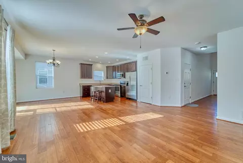 2527 231st St, Pasadena, MD 21122 photo 8