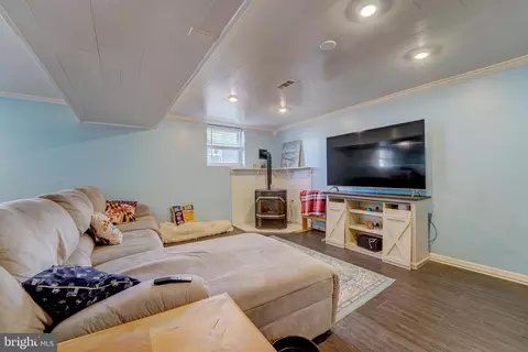 757 215th St, Pasadena, MD 21122 photo 17