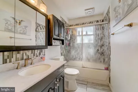 757 215th St, Pasadena, MD 21122 photo 14