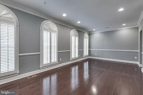 7667 Elmcrest Rd, Hanover, MD 21076 photo 5