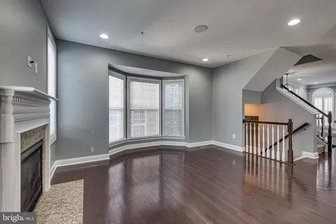 7667 Elmcrest Rd, Hanover, MD 21076 photo 9