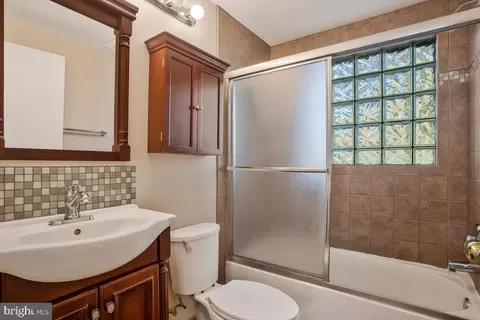1748 Whitfield Ct, Crofton, MD 21114 photo 19