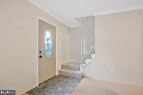 1748 Whitfield Ct, Crofton, MD 21114 photo 2