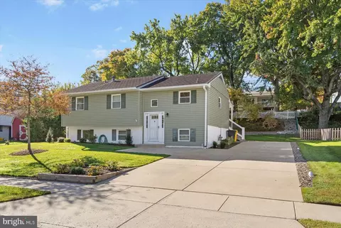 495 Williamsburg Ln, Odenton, MD 21113