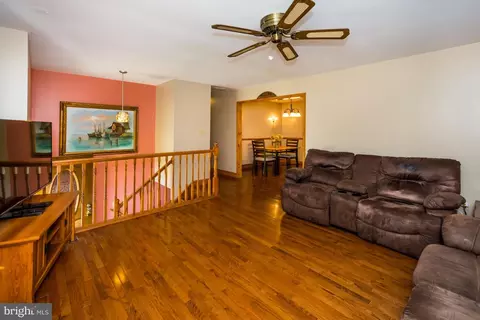1214 Farmview Rd, Pasadena, MD 21122 photo 25
