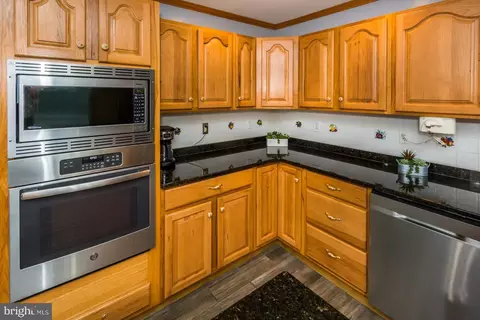 1214 Farmview Rd, Pasadena, MD 21122 photo 6