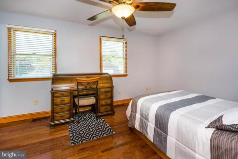 1214 Farmview Rd, Pasadena, MD 21122 photo 20