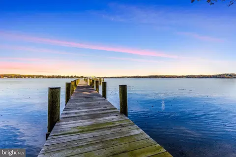 941 Sahlin Farm Rd, Annapolis, MD 21401