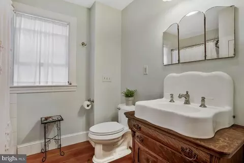 77 Conduit St, Annapolis, MD 21401 photo 17