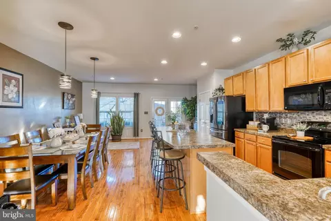 767 Cherry Bark Ln, Baltimore Highlands, MD 21225 photo 20